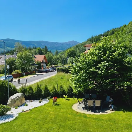 Bialy 公寓 卡尔帕奇